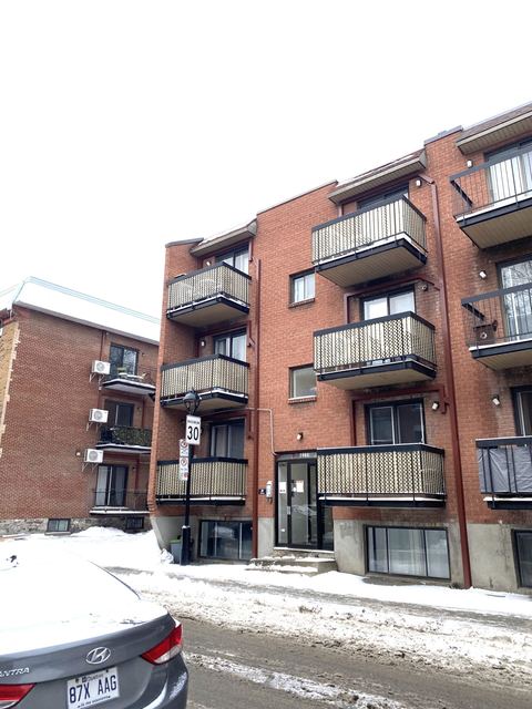 2065 rue St-Timothée, H2L 3P5 — photo 1